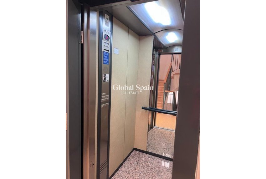 Odsprzedaż - MIESZKANIE -
TORREVIEJA - CENTRO CASCO URBANO