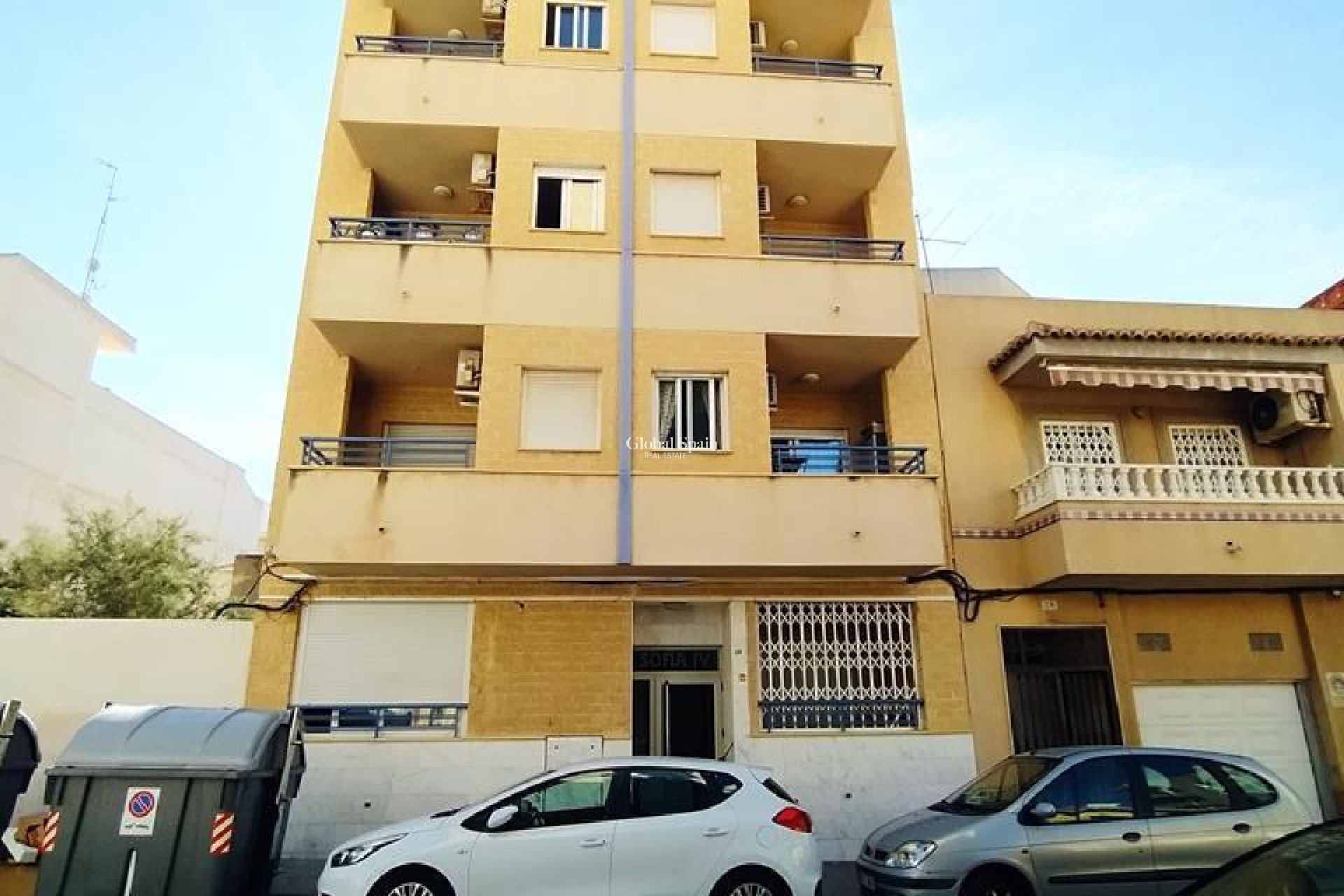Odsprzedaż - MIESZKANIE -
TORREVIEJA - CENTRO CASCO URBANO