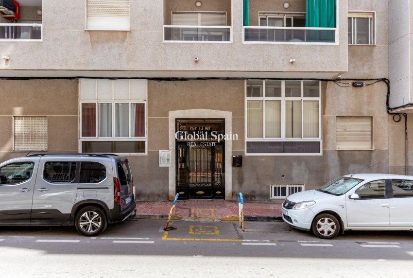 Odsprzedaż - MIESZKANIE -
TORREVIEJA - Centro - Muelle Pesquero