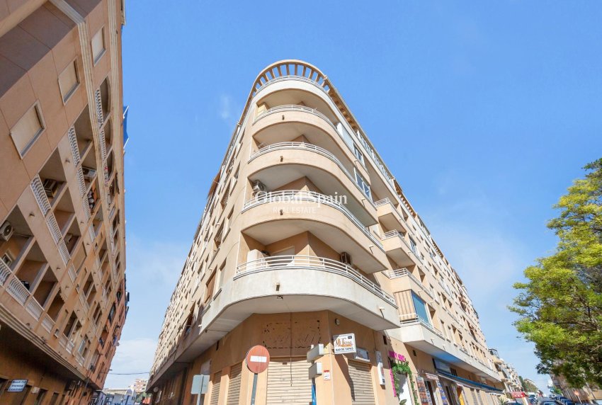 Odsprzedaż - MIESZKANIE -
TORREVIEJA - Centro