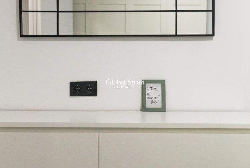 Odsprzedaż - MIESZKANIE -
TORREVIEJA - Curva Del Palangre