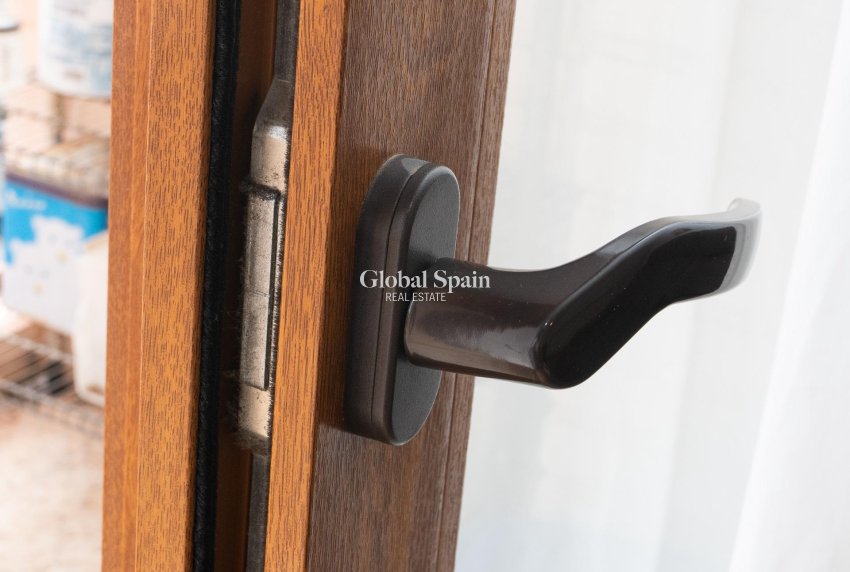 Odsprzedaż - MIESZKANIE -
TORREVIEJA - El Acequión - Los Náufragos