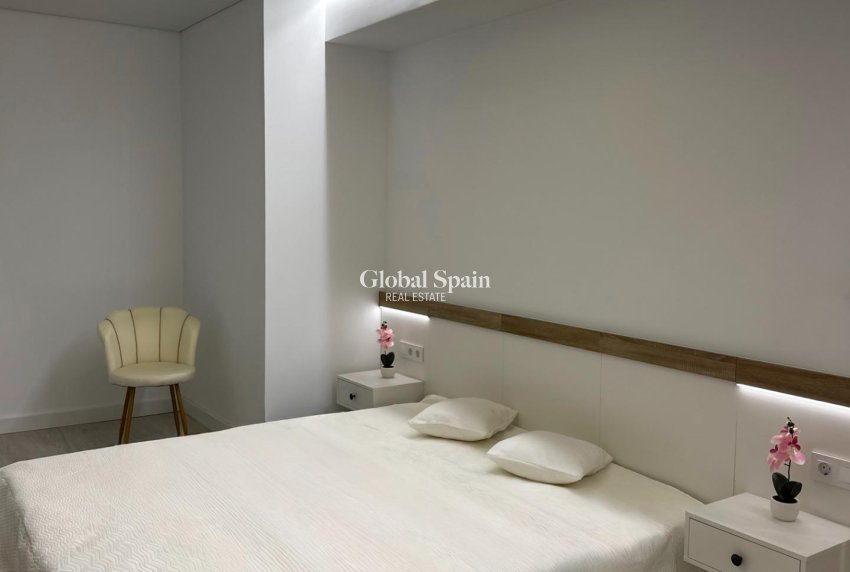 Odsprzedaż - MIESZKANIE -
TORREVIEJA - El Acequión - Los Náufragos