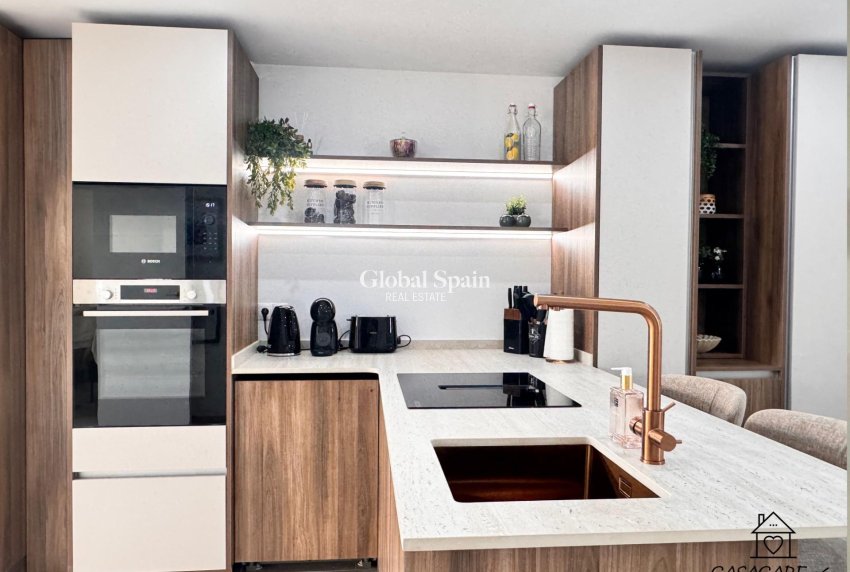 Odsprzedaż - MIESZKANIE -
TORREVIEJA - El Acequión - Los Náufragos