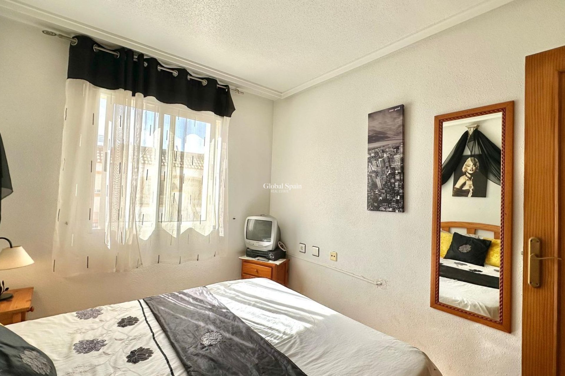 Odsprzedaż - MIESZKANIE -
TORREVIEJA - El limonar