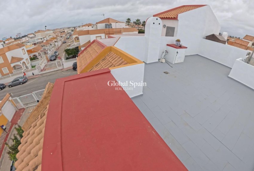 Odsprzedaż - MIESZKANIE -
TORREVIEJA - El limonar