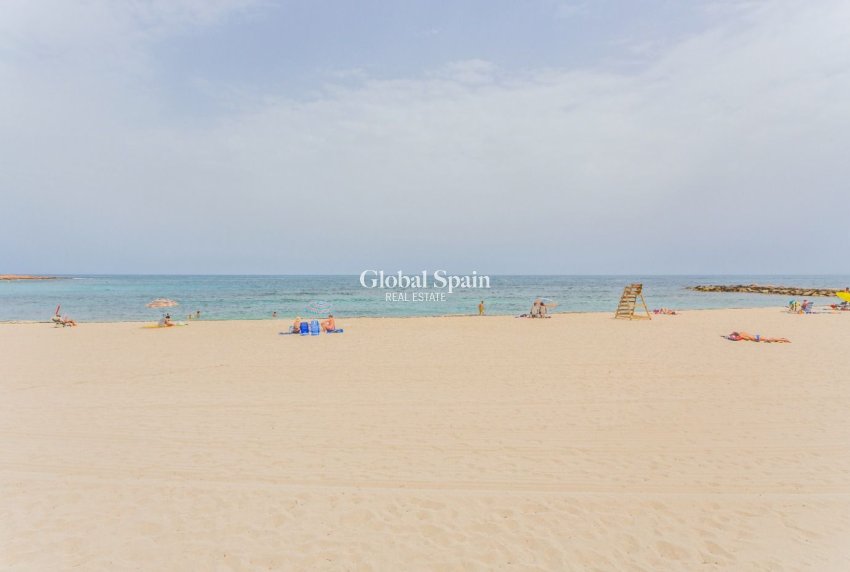 Odsprzedaż - MIESZKANIE -
TORREVIEJA - El Molino