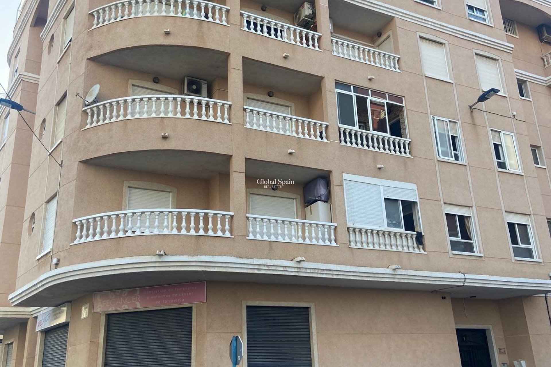 Odsprzedaż - MIESZKANIE -
TORREVIEJA - El molino