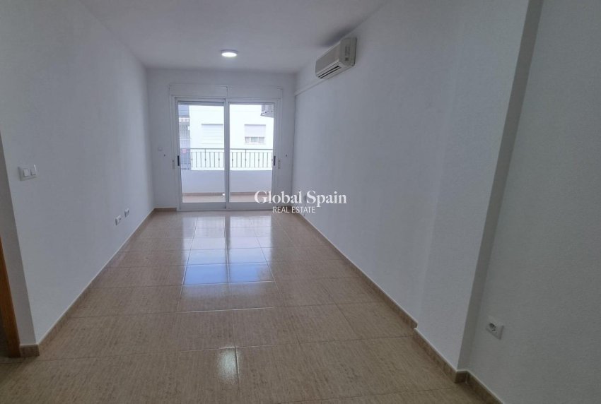 Odsprzedaż - MIESZKANIE -
TORREVIEJA - El molino