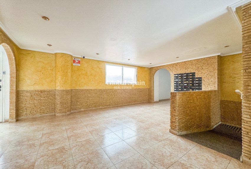 Odsprzedaż - MIESZKANIE -
TORREVIEJA - El molino