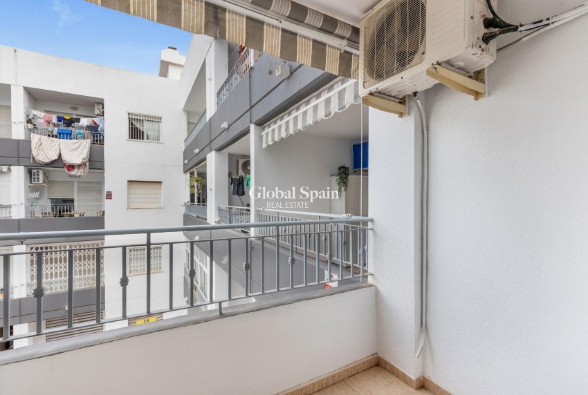 Odsprzedaż - MIESZKANIE -
TORREVIEJA - El Molino