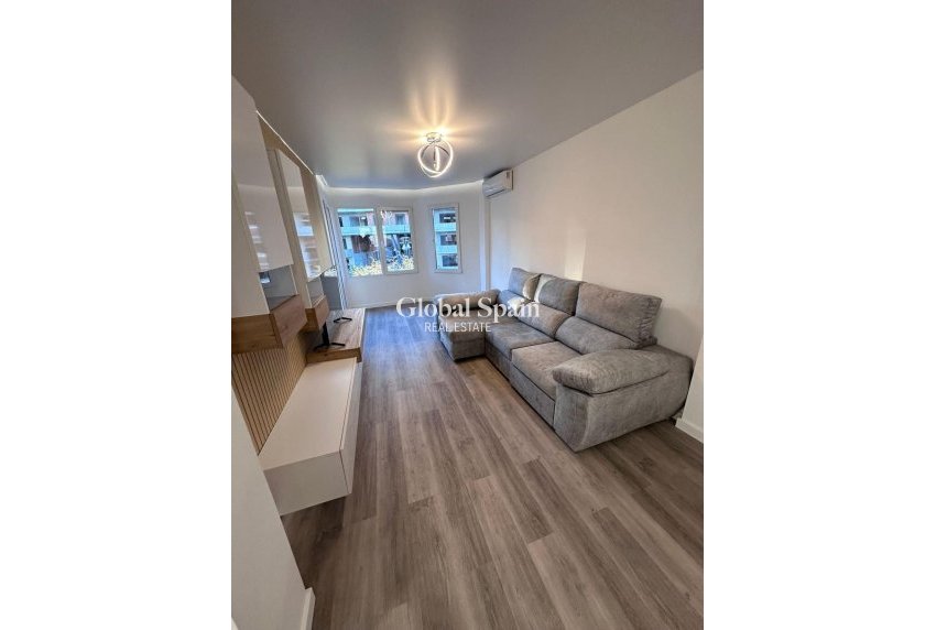 Odsprzedaż - MIESZKANIE -
TORREVIEJA - Estacion de autobuses