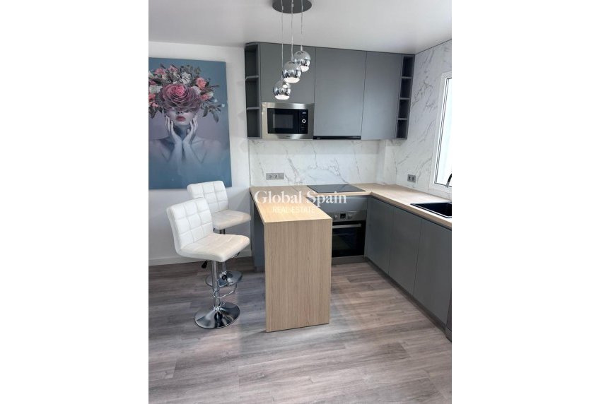 Odsprzedaż - MIESZKANIE -
TORREVIEJA - Estacion de autobuses