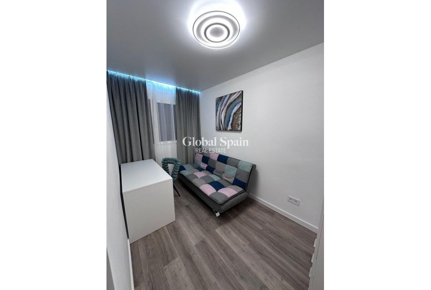 Odsprzedaż - MIESZKANIE -
TORREVIEJA - Estacion de autobuses