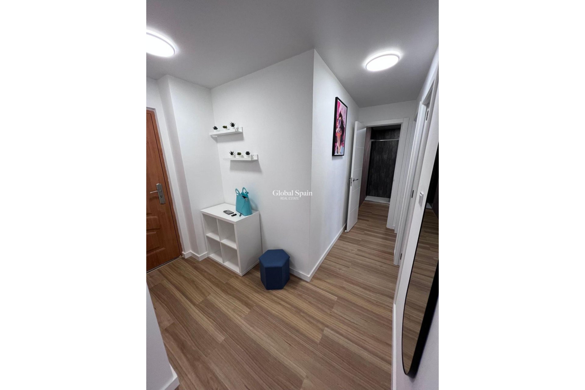 Odsprzedaż - MIESZKANIE -
TORREVIEJA - Estacion de autobuses