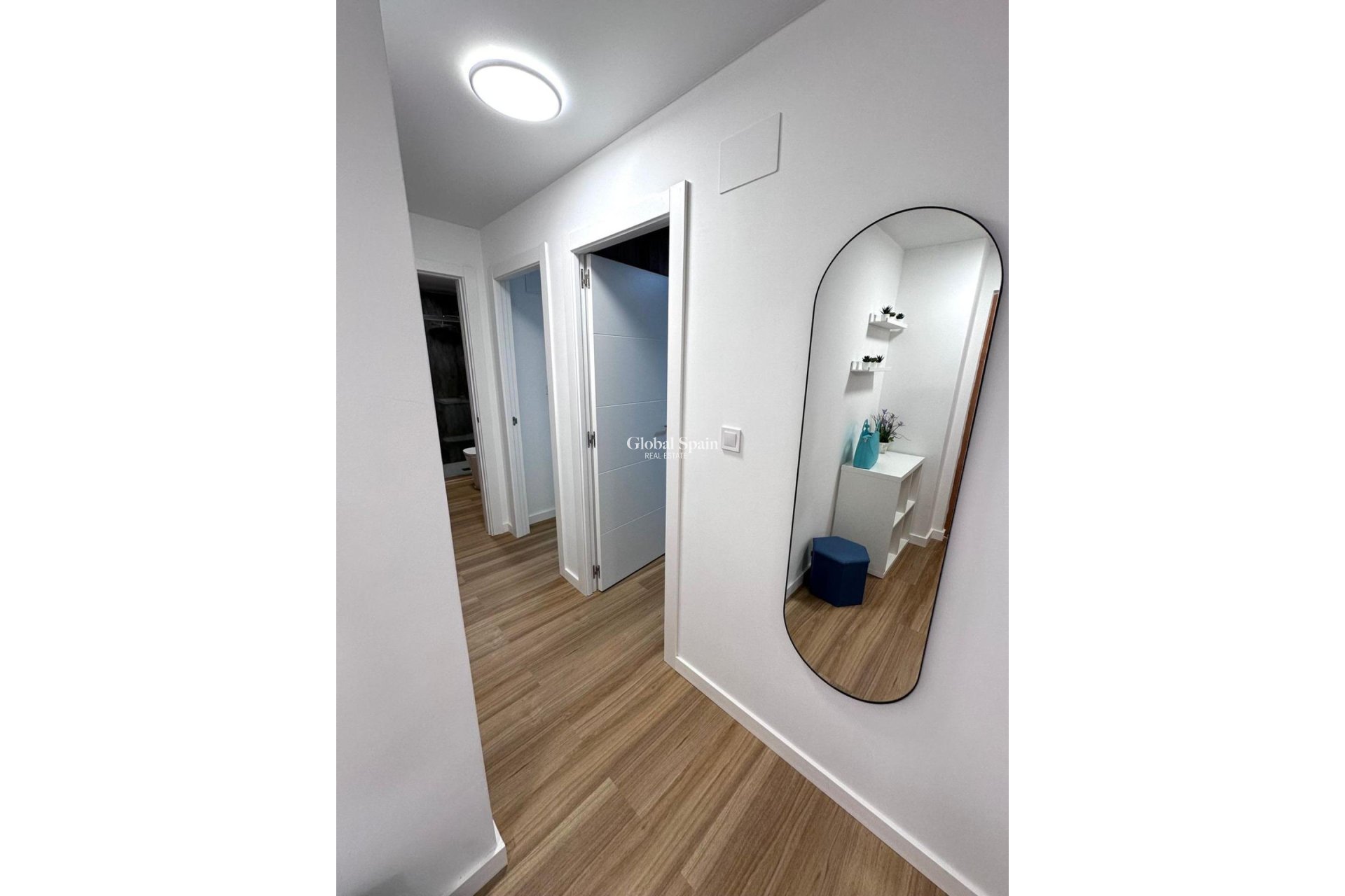 Odsprzedaż - MIESZKANIE -
TORREVIEJA - Estacion de autobuses