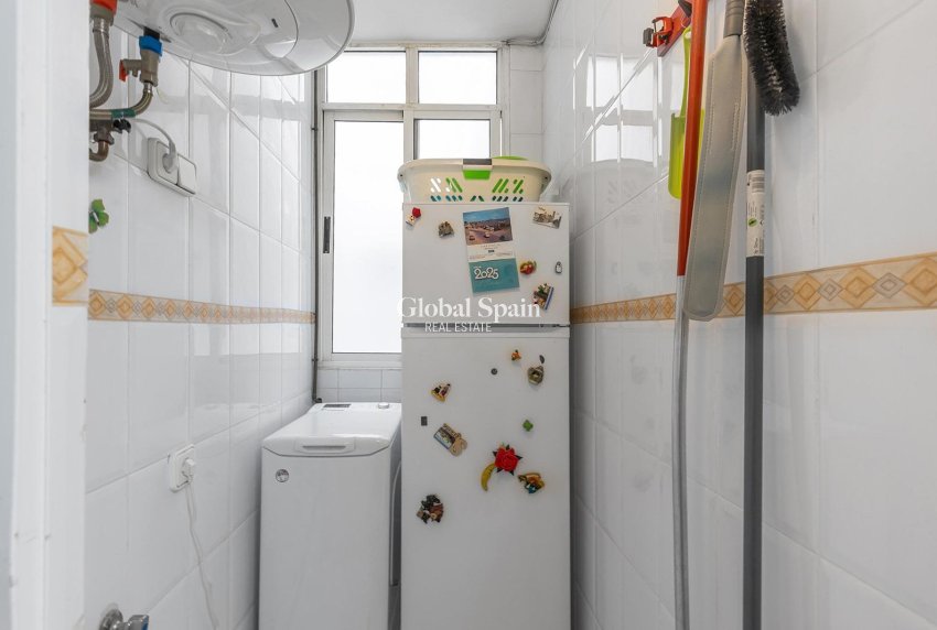 Odsprzedaż - MIESZKANIE -
TORREVIEJA - Estacion de autobuses