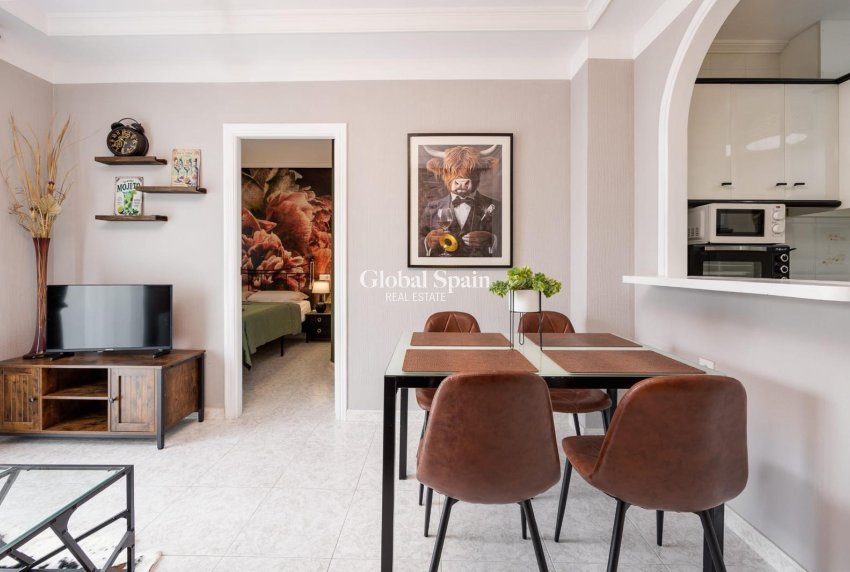 Odsprzedaż - MIESZKANIE -
TORREVIEJA - Estacion de autobuses