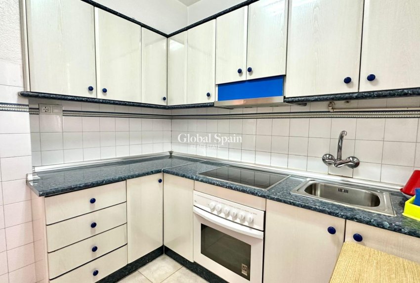 Odsprzedaż - MIESZKANIE -
TORREVIEJA - Estacion de autobuses