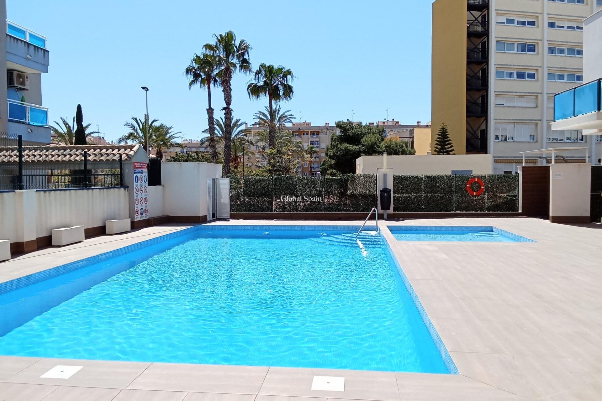 Odsprzedaż - MIESZKANIE -
TORREVIEJA - Estacion de autobuses