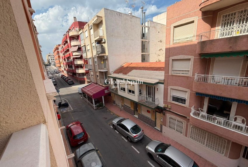 Odsprzedaż - MIESZKANIE -
TORREVIEJA - Estacion de autobuses