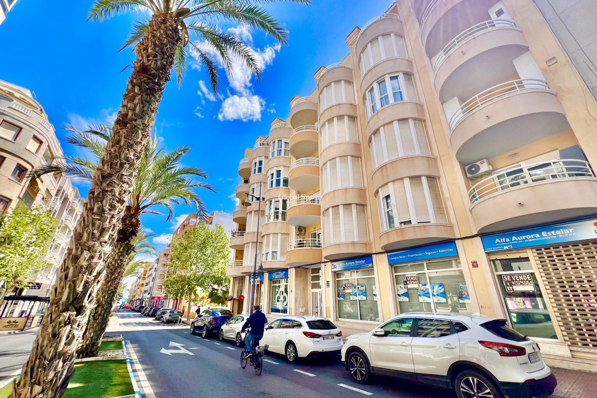 Odsprzedaż - MIESZKANIE -
TORREVIEJA - Habaneras