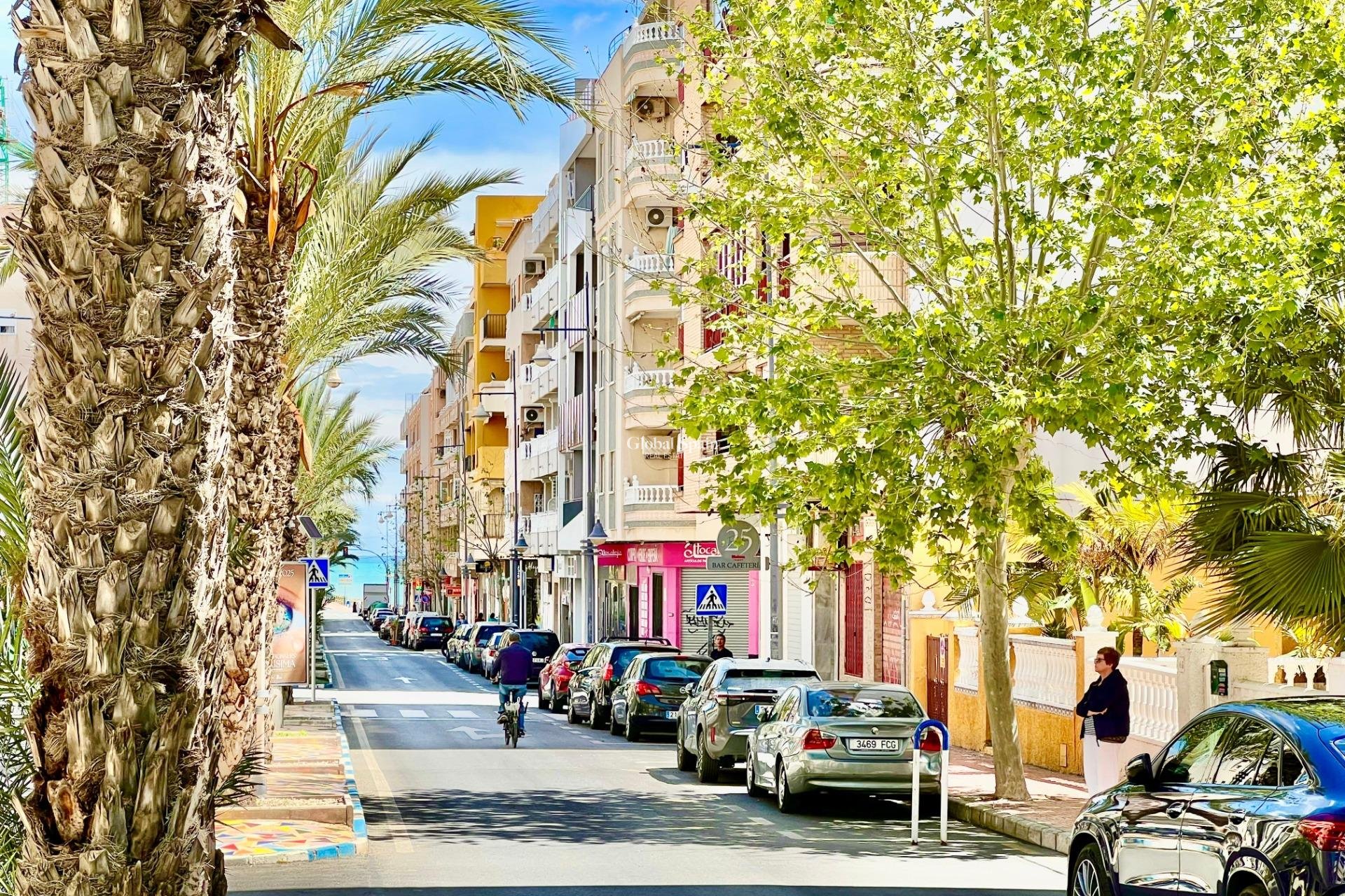 Odsprzedaż - MIESZKANIE -
TORREVIEJA - Habaneras