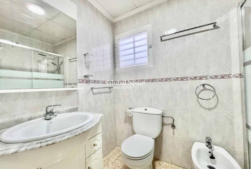 Odsprzedaż - MIESZKANIE -
TORREVIEJA - Habaneras