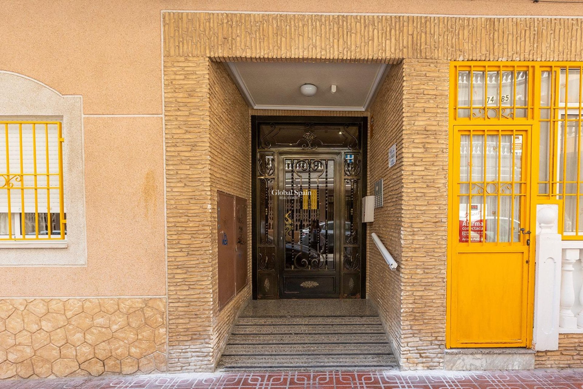 Odsprzedaż - MIESZKANIE -
TORREVIEJA - Habaneras