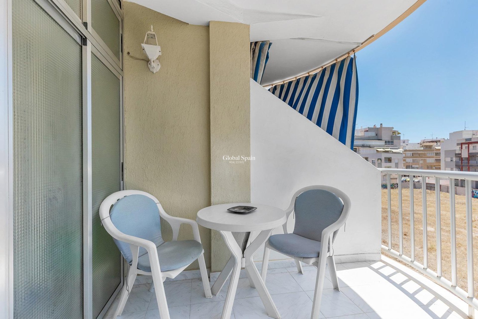 Odsprzedaż - MIESZKANIE -
TORREVIEJA - La Mata pueblo