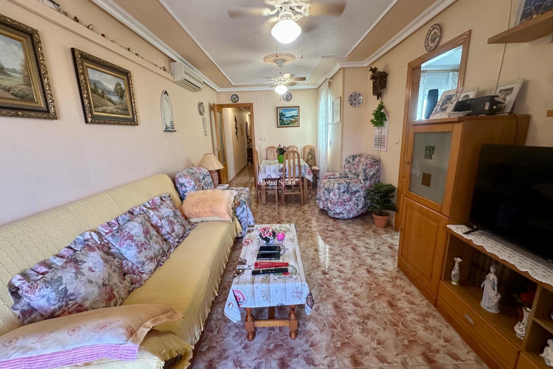 Odsprzedaż - MIESZKANIE -
TORREVIEJA - La Mata pueblo