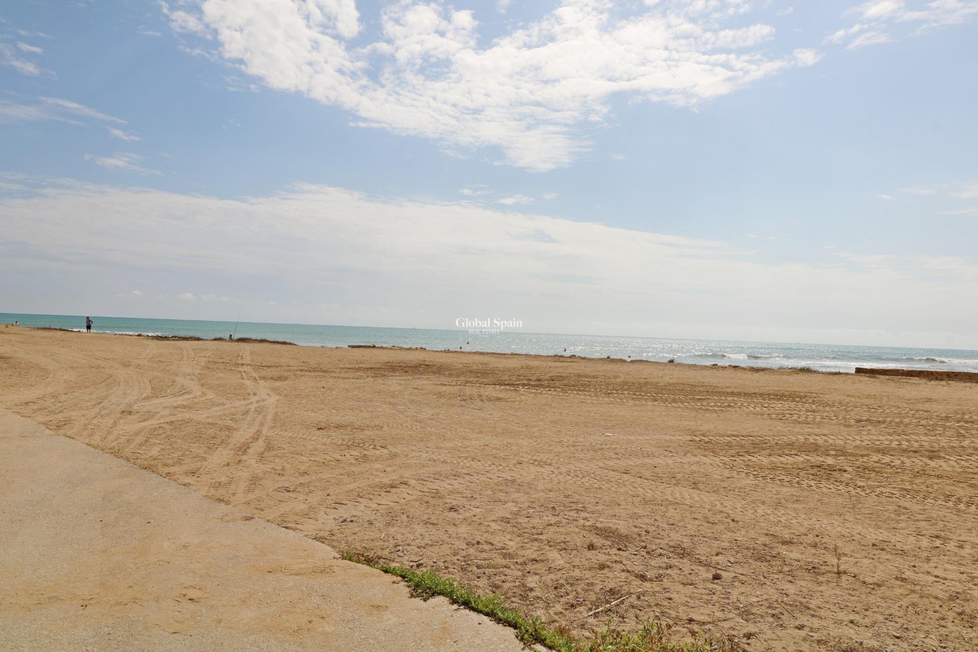 Odsprzedaż - MIESZKANIE -
TORREVIEJA - La Mata pueblo