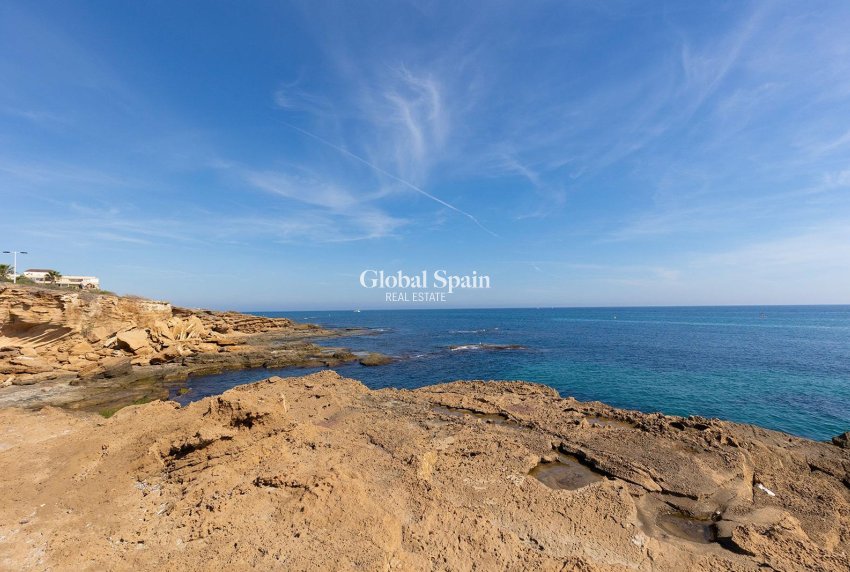 Odsprzedaż - MIESZKANIE -
TORREVIEJA - La Mata