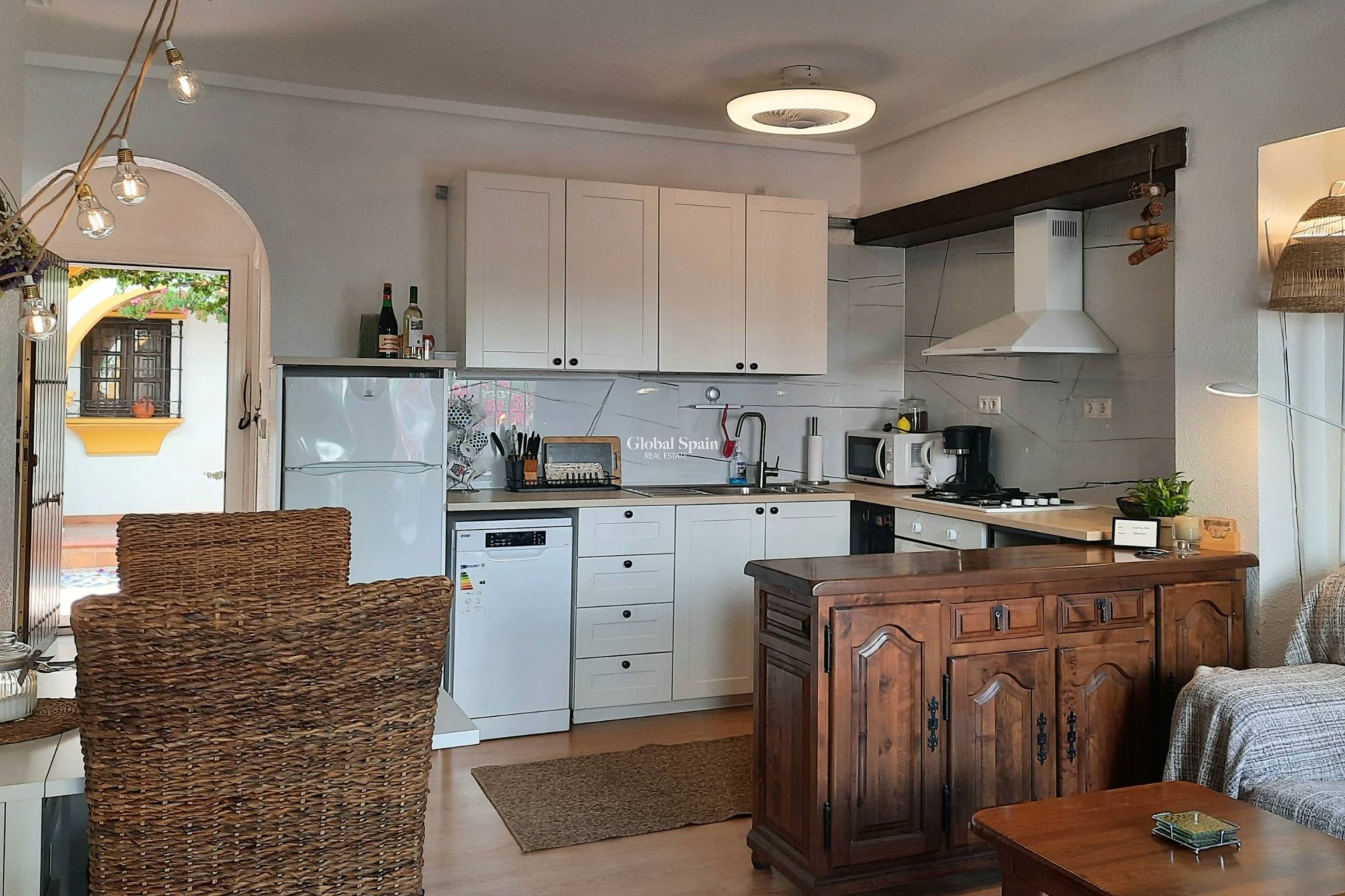 Odsprzedaż - MIESZKANIE -
TORREVIEJA - La Mata