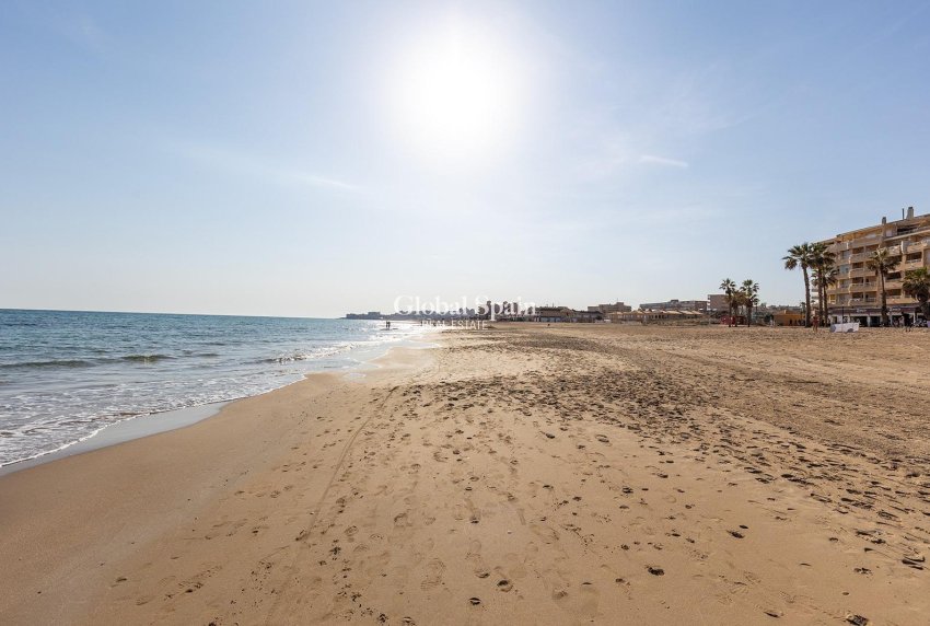 Odsprzedaż - MIESZKANIE -
TORREVIEJA - La Mata