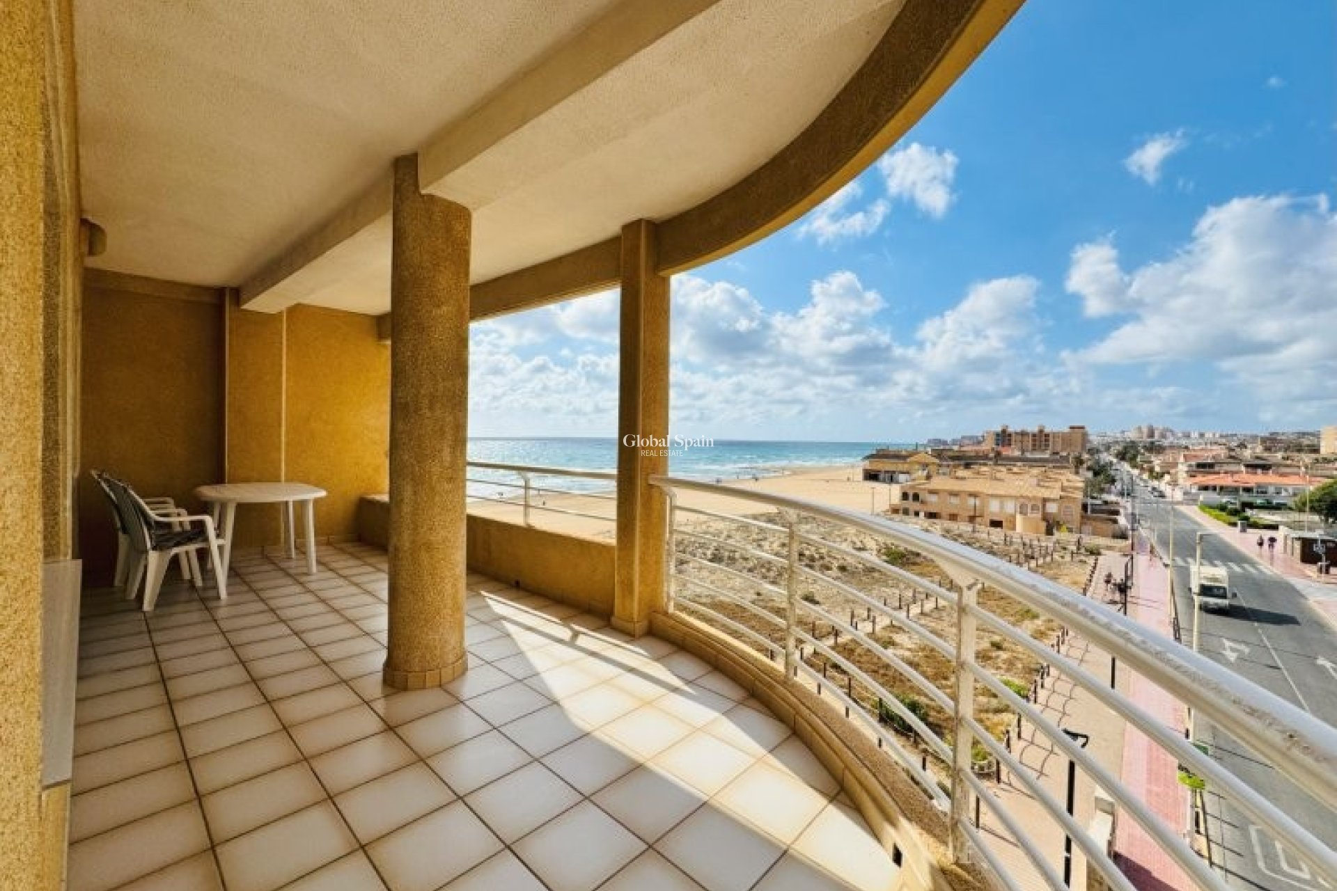Odsprzedaż - MIESZKANIE -
TORREVIEJA - La Mata