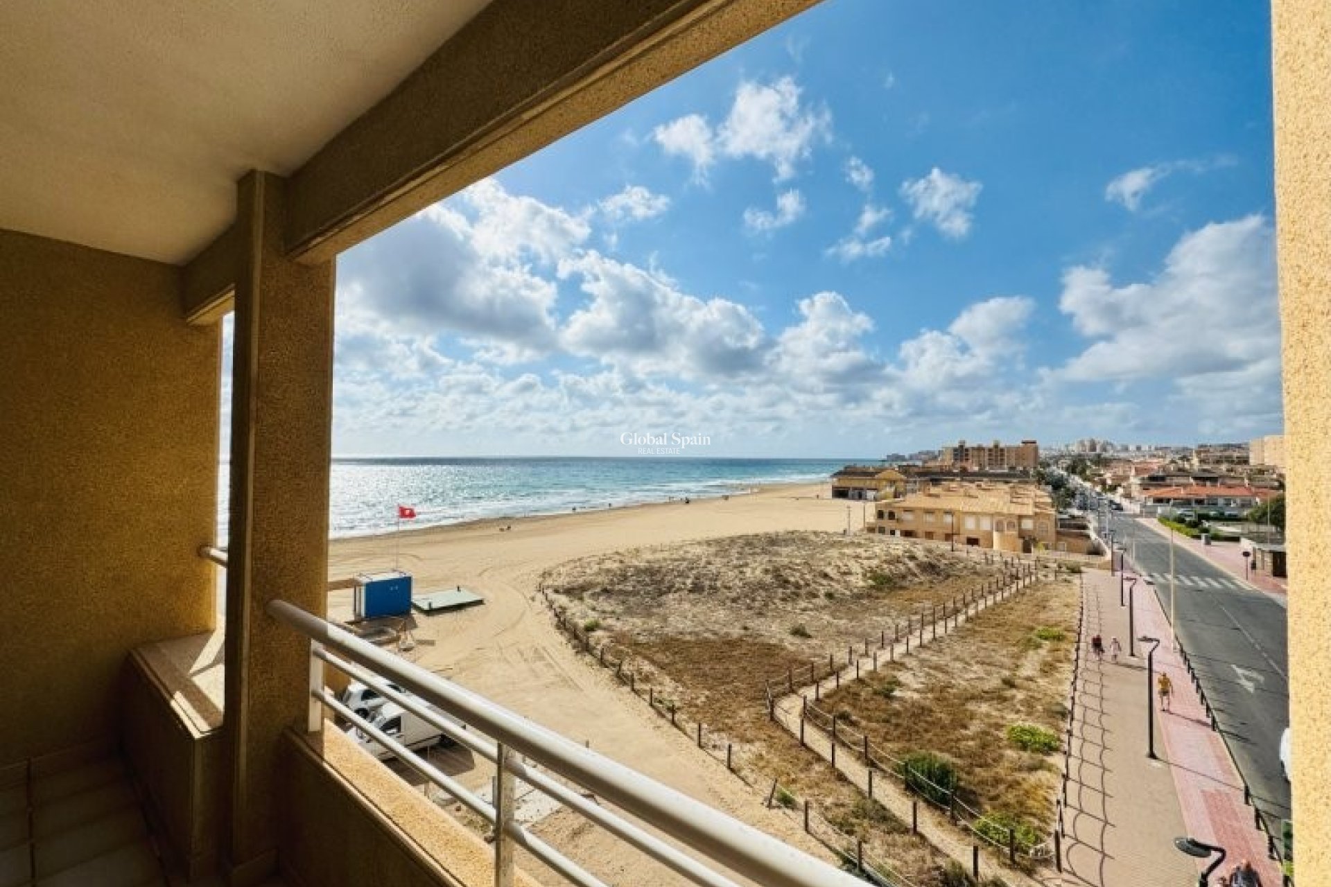 Odsprzedaż - MIESZKANIE -
TORREVIEJA - La Mata