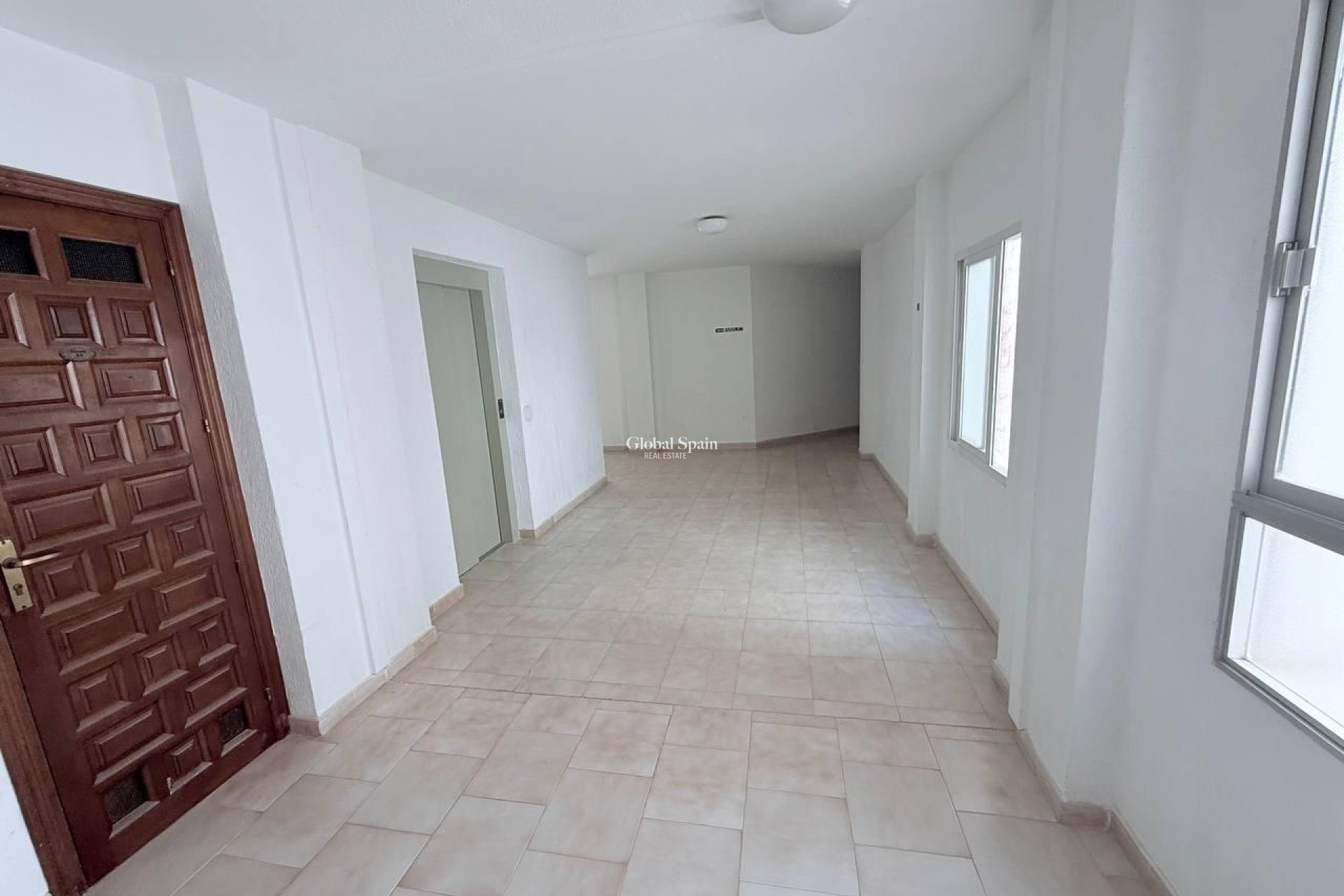 Odsprzedaż - MIESZKANIE -
TORREVIEJA - La Mata