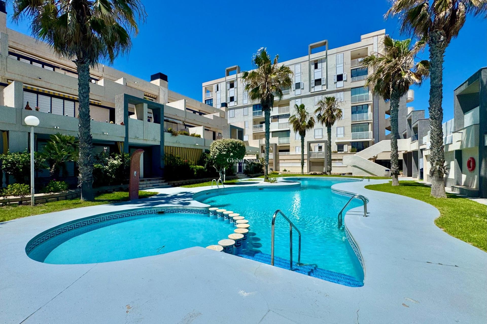 Odsprzedaż - MIESZKANIE -
TORREVIEJA - La Mata
