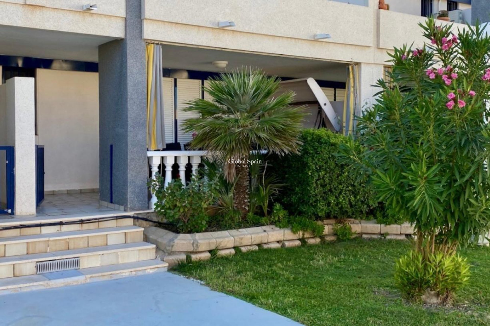 Odsprzedaż - MIESZKANIE -
TORREVIEJA - La Mata