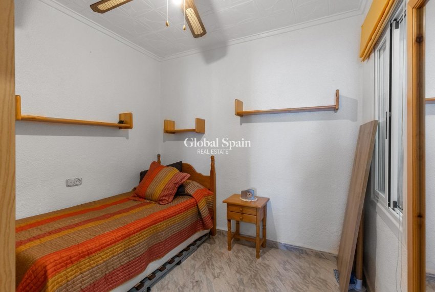 Odsprzedaż - MIESZKANIE -
TORREVIEJA - La Siesta - El Salado - Torreta