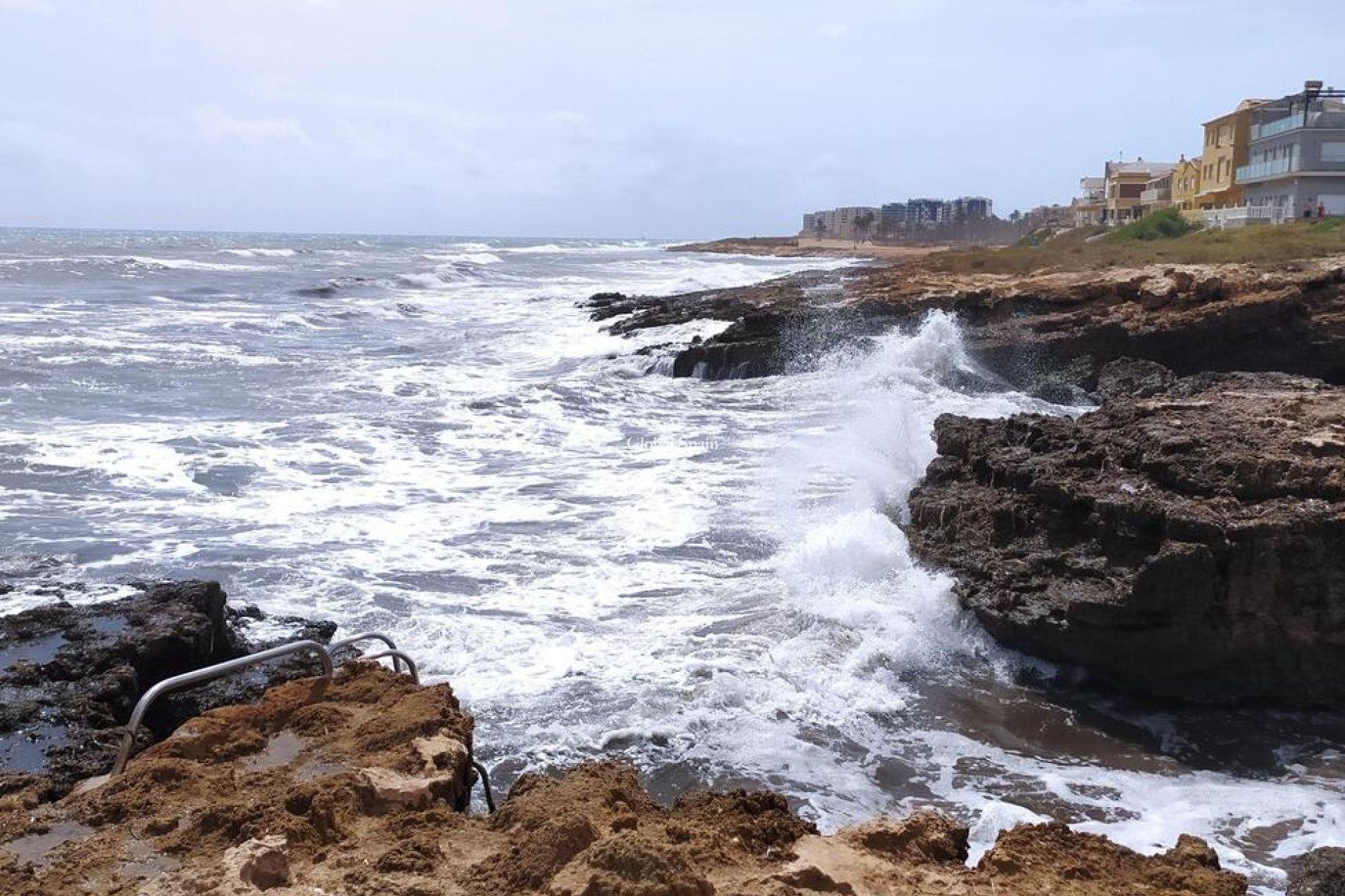 Odsprzedaż - MIESZKANIE -
TORREVIEJA - LA VELETA MAR AZUL