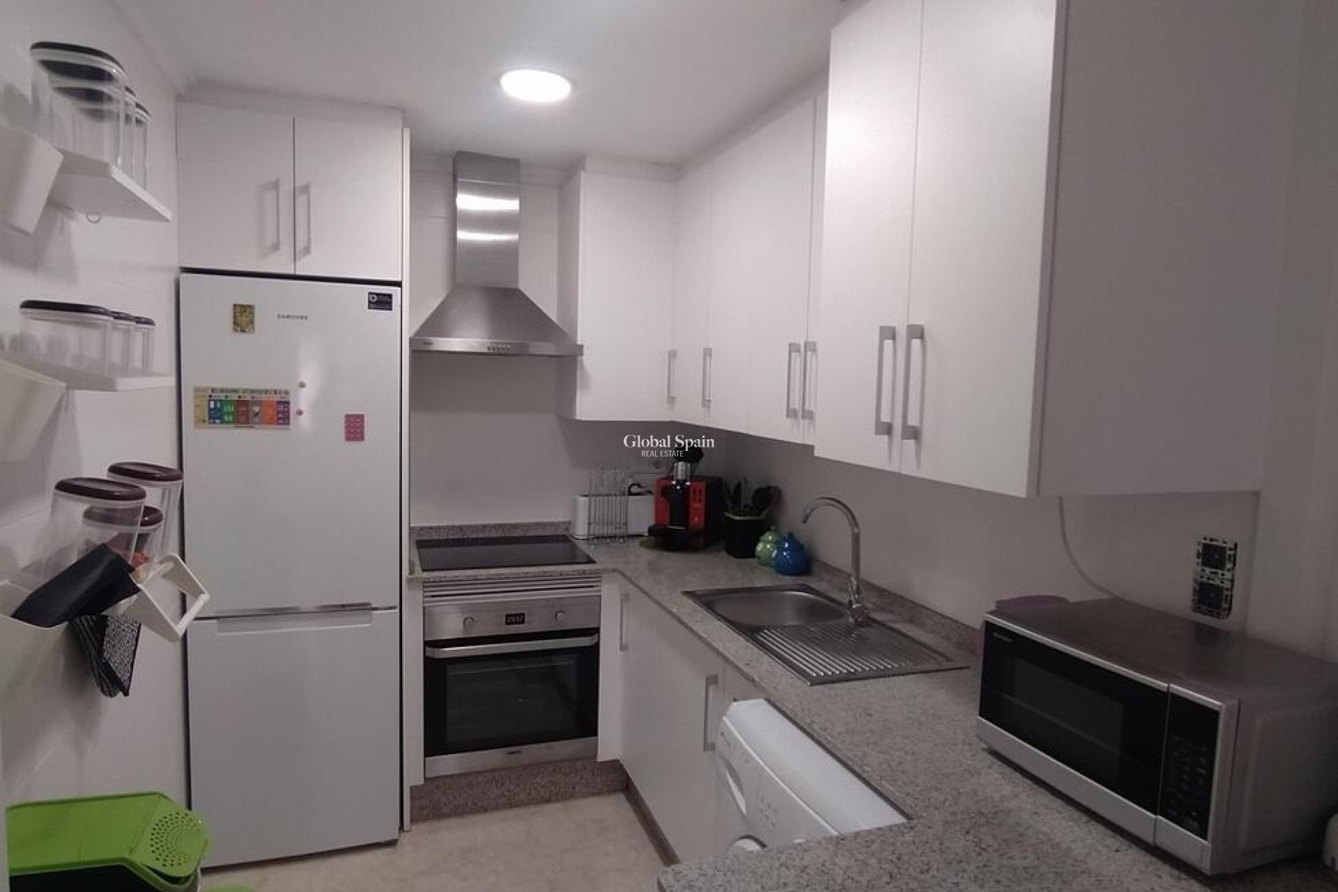 Odsprzedaż - MIESZKANIE -
TORREVIEJA - LA VELETA MAR AZUL