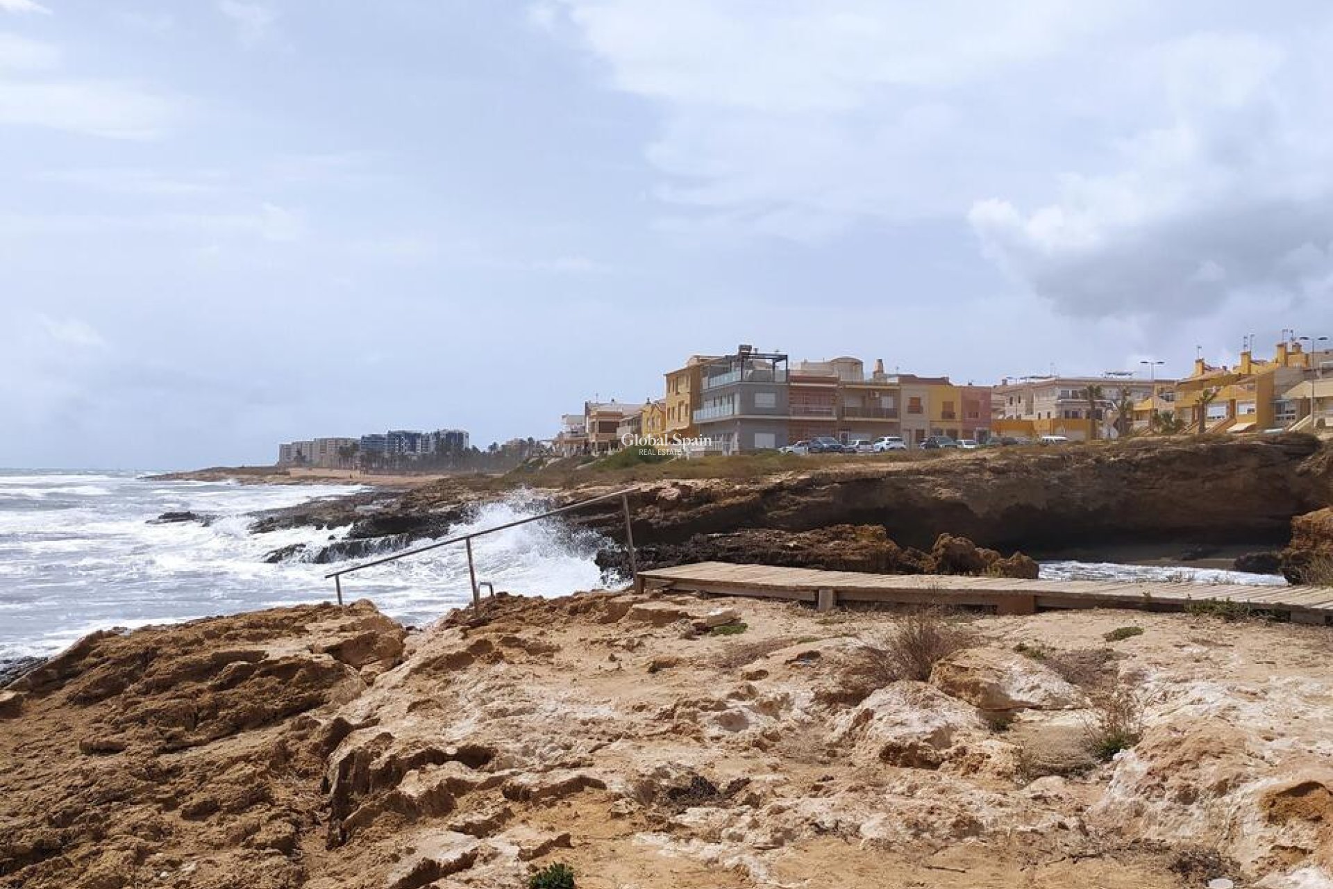 Odsprzedaż - MIESZKANIE -
TORREVIEJA - LA VELETA MAR AZUL