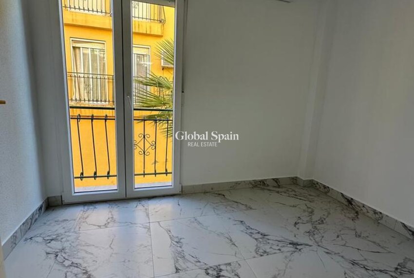Odsprzedaż - MIESZKANIE -
TORREVIEJA - La Veleta
