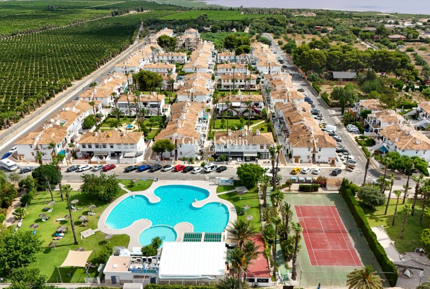 Odsprzedaż - MIESZKANIE -
TORREVIEJA - Lago jardin