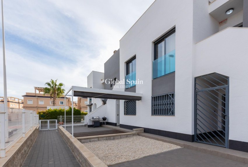 Odsprzedaż - MIESZKANIE -
TORREVIEJA - LOS BALCONES - LOS ALTOS