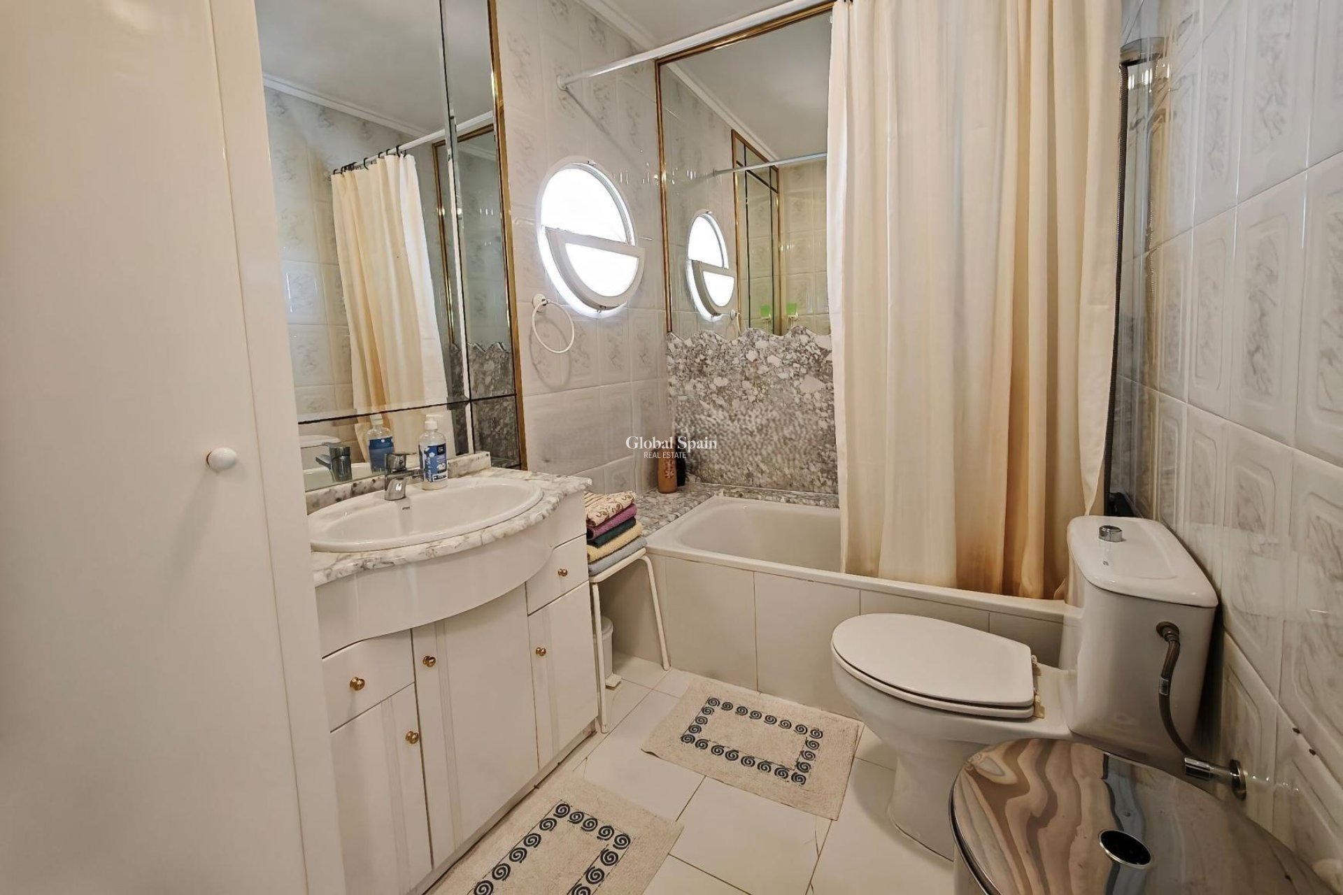 Odsprzedaż - MIESZKANIE -
TORREVIEJA - LOS BALCONES - LOS ALTOS