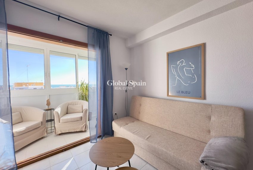 Odsprzedaż - MIESZKANIE -
TORREVIEJA - Los Europeos