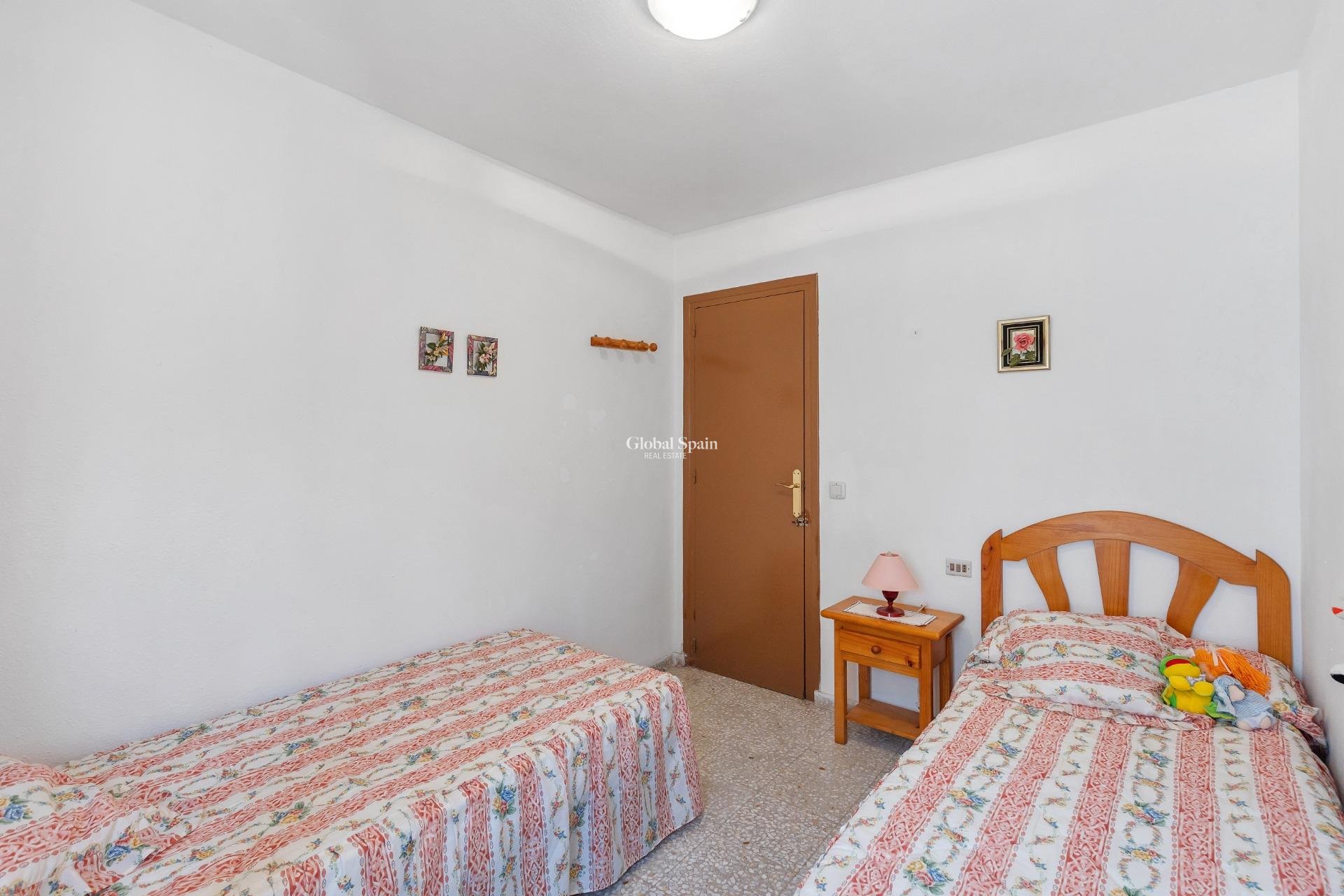 Odsprzedaż - MIESZKANIE -
TORREVIEJA - Los Europeos